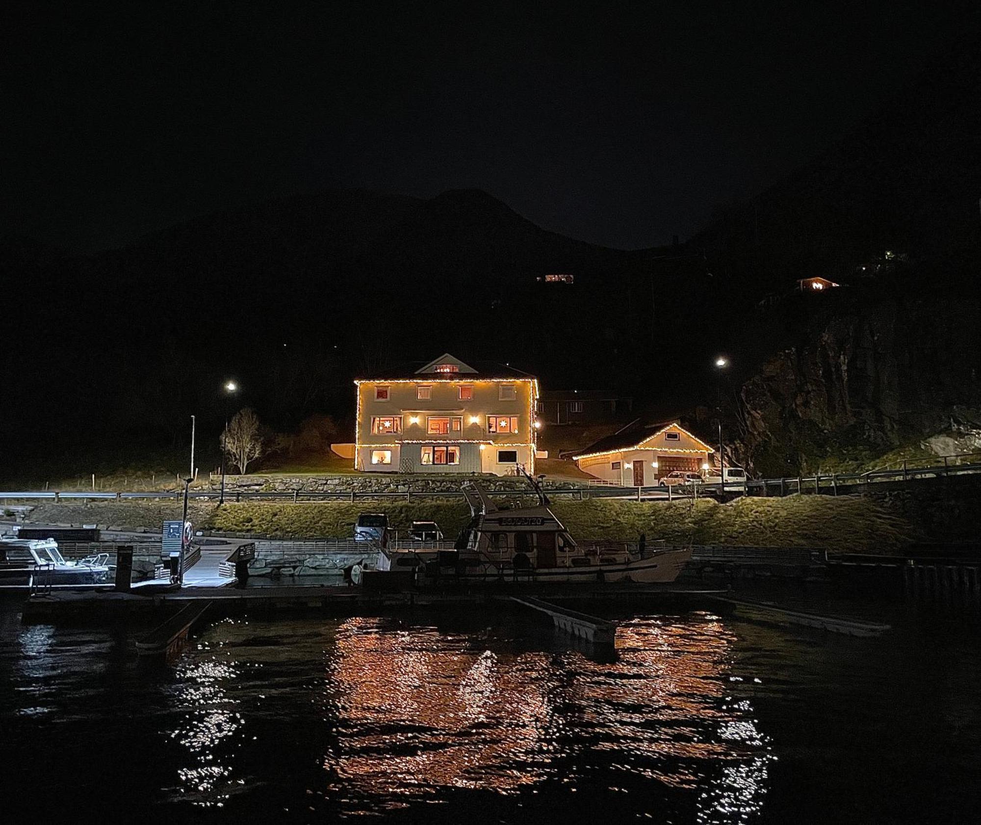 Svingen Guesthouse - Panoramic Fjord Views In Флом Екстер'єр фото